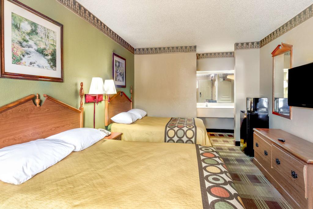 Super 8 Newnan Exterior foto